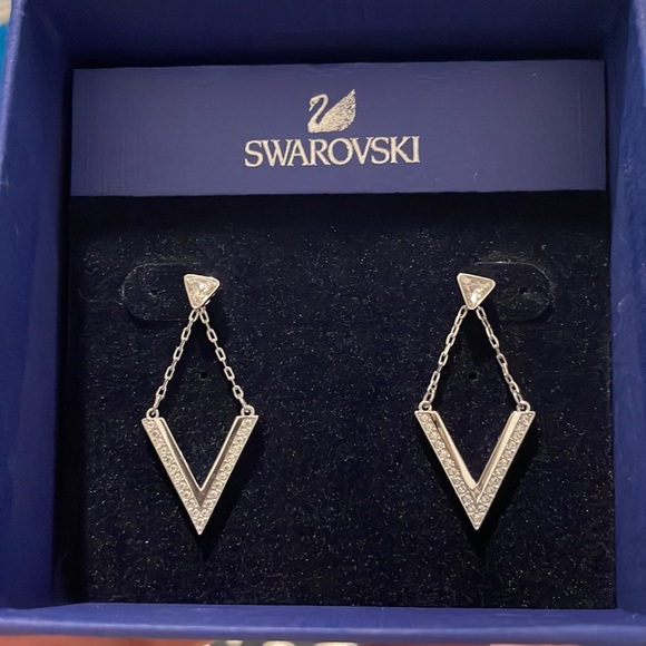 Sterling silver & crystal Swarovski earrings. - Picture 3 of 3